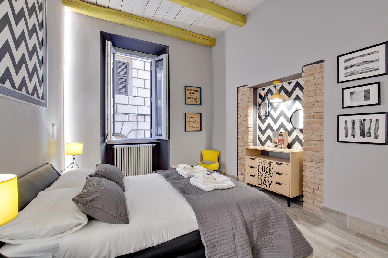 Rome As You Feel - Design Apartment At Colosseum Bagian luar foto