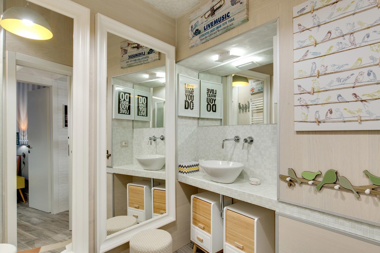 Rome As You Feel - Design Apartment At Colosseum Bagian luar foto