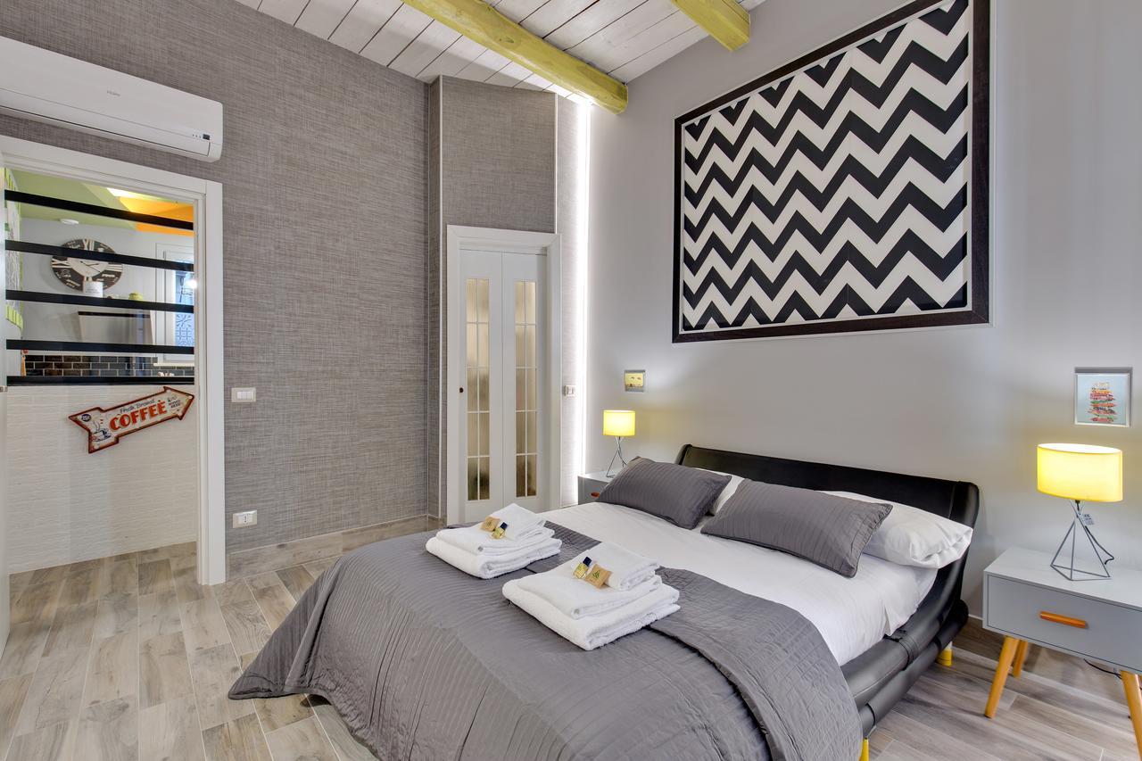 Rome As You Feel - Design Apartment At Colosseum Bagian luar foto