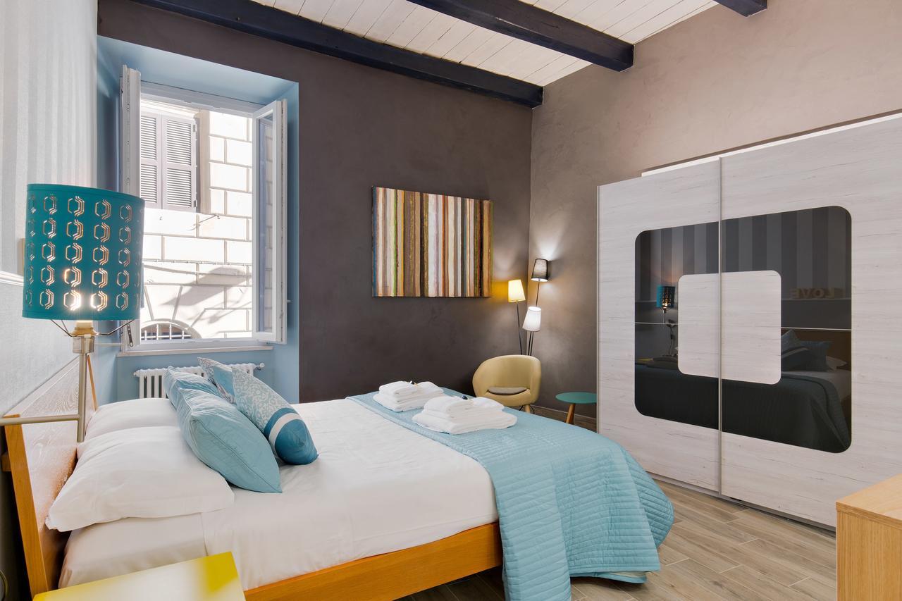 Rome As You Feel - Design Apartment At Colosseum Bagian luar foto